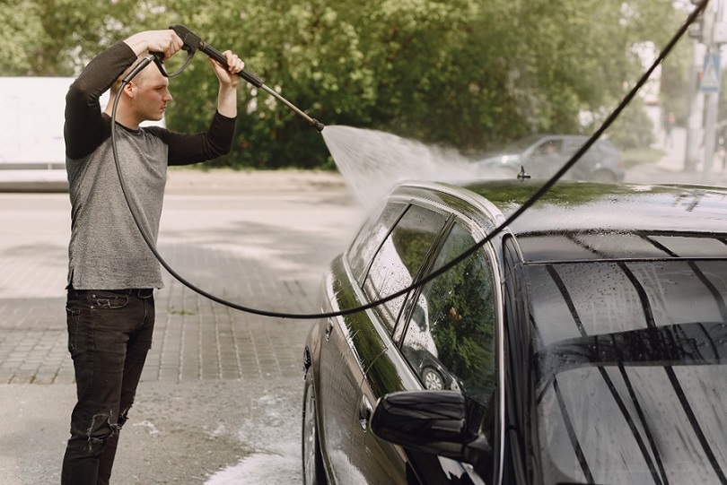 How to choose the best pressure washer for car washing?