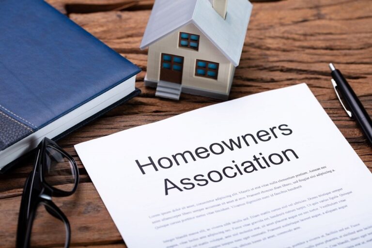 5 Things To Know Before Joining A Homeowners Association (HOA)