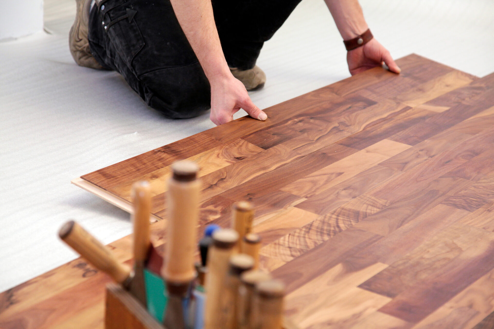 The Best Laminate Flooring for High Traffic Areas – A Guide to Durable and Stylish Options