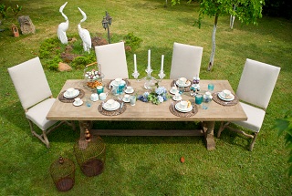 Perfect Patio Dinner Table